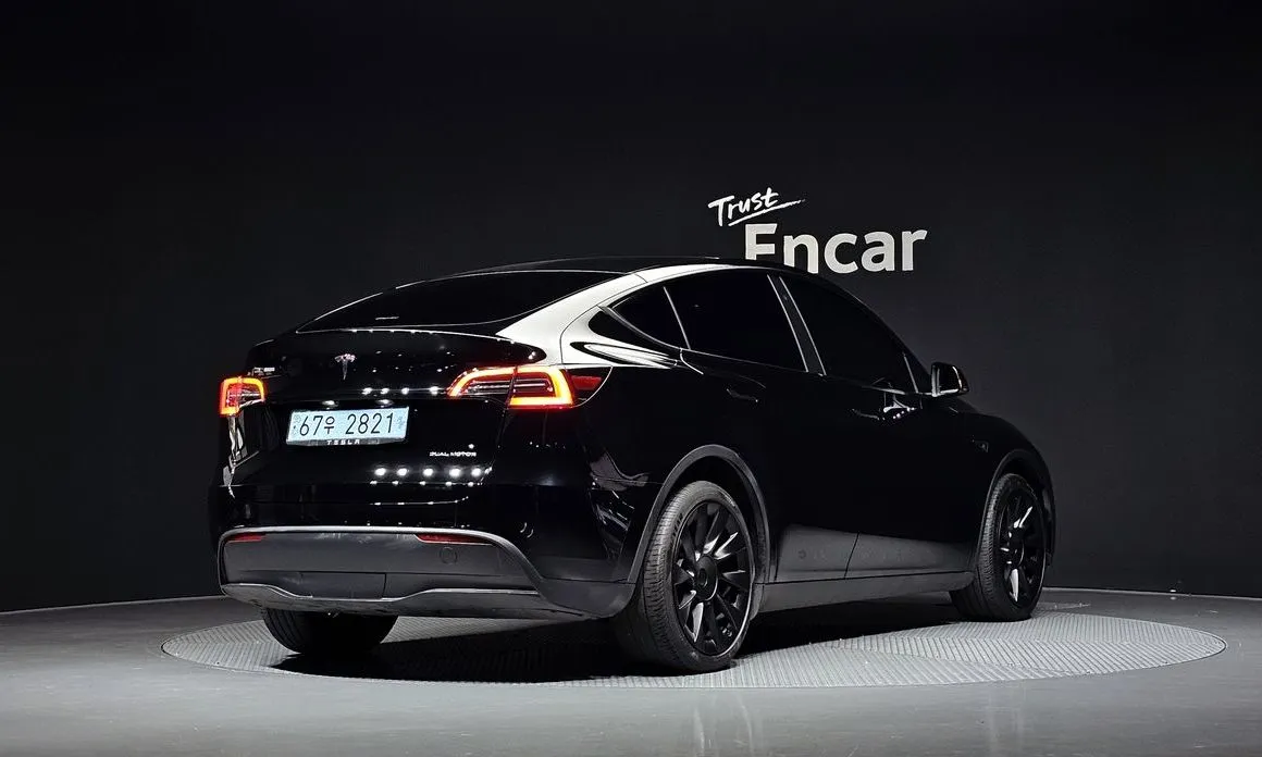 Tesla Model Y 2023 из KR, фото 9