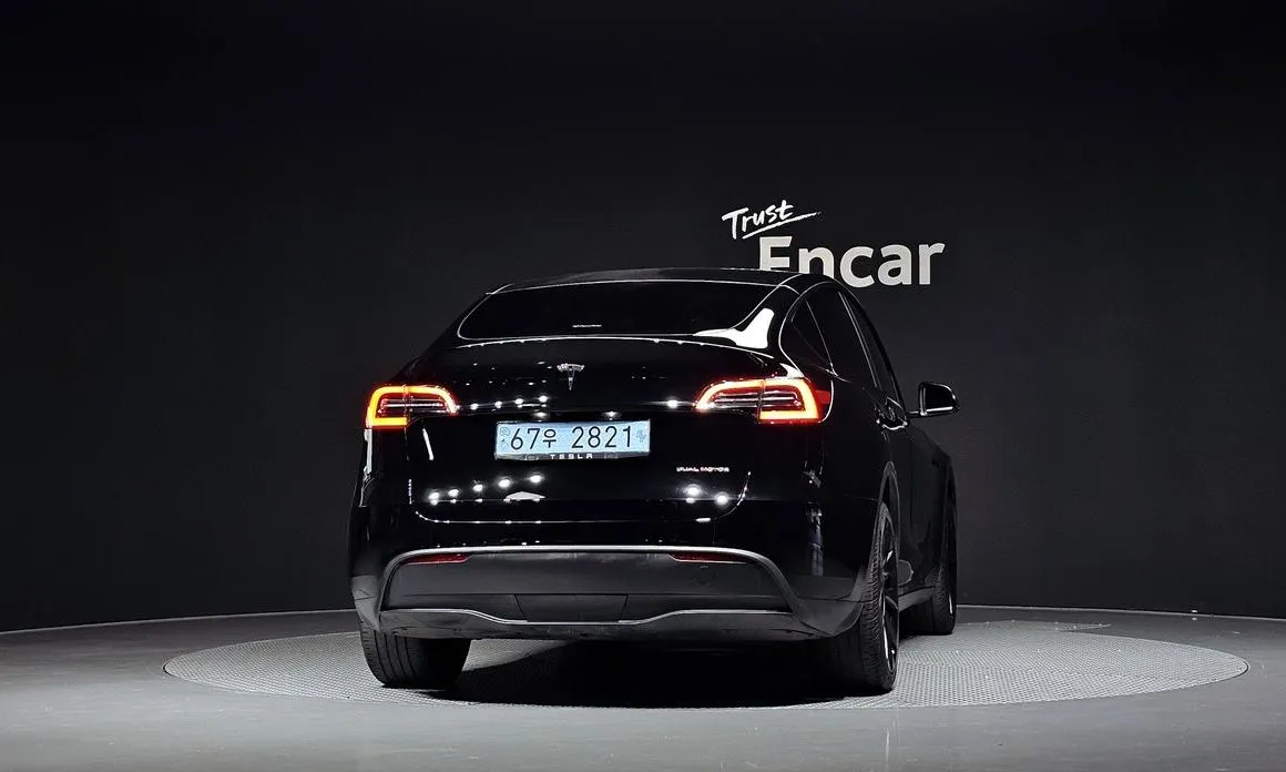 Tesla Model Y 2023 из KR, фото 4