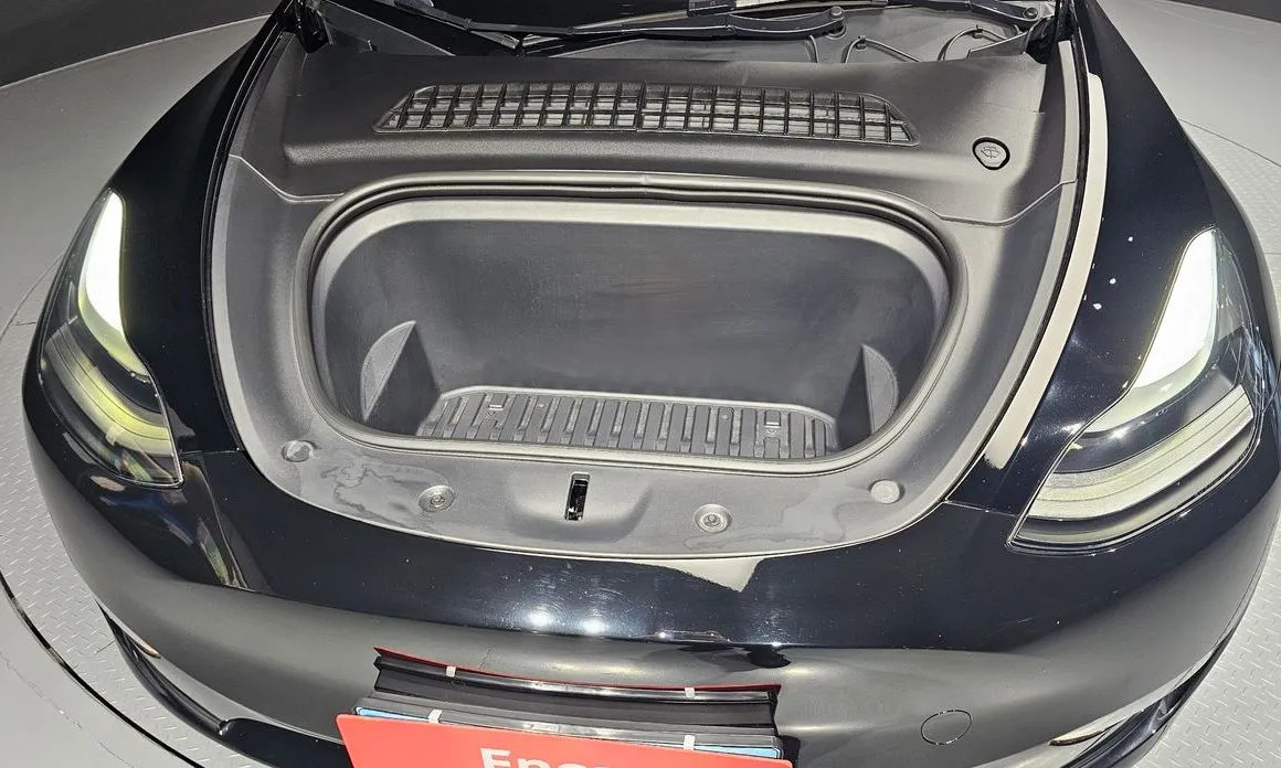 Tesla Model Y 2023 из KR, фото 8