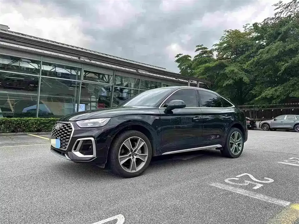 Audi Q5L Sportback