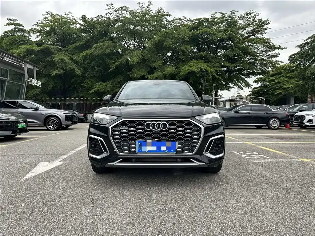 Audi Q5L Sportback 2022 из CN, фото 7
