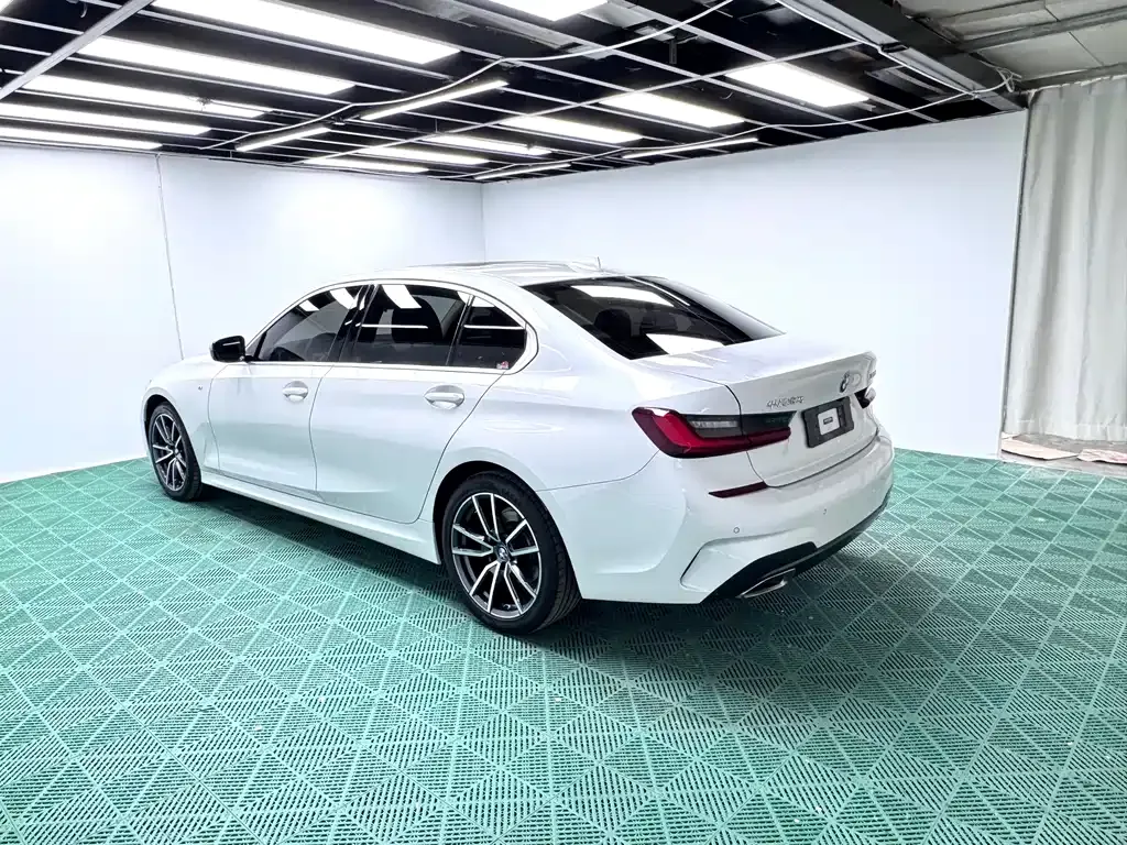 BMW 3 Series — фото 10