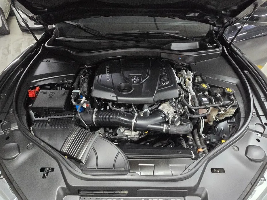 Maserati Levante 2022 из KR, фото 10