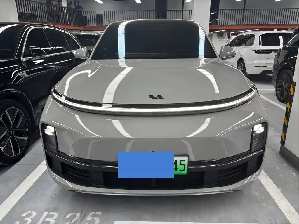Li Auto L8 2023 из CN, фото 3