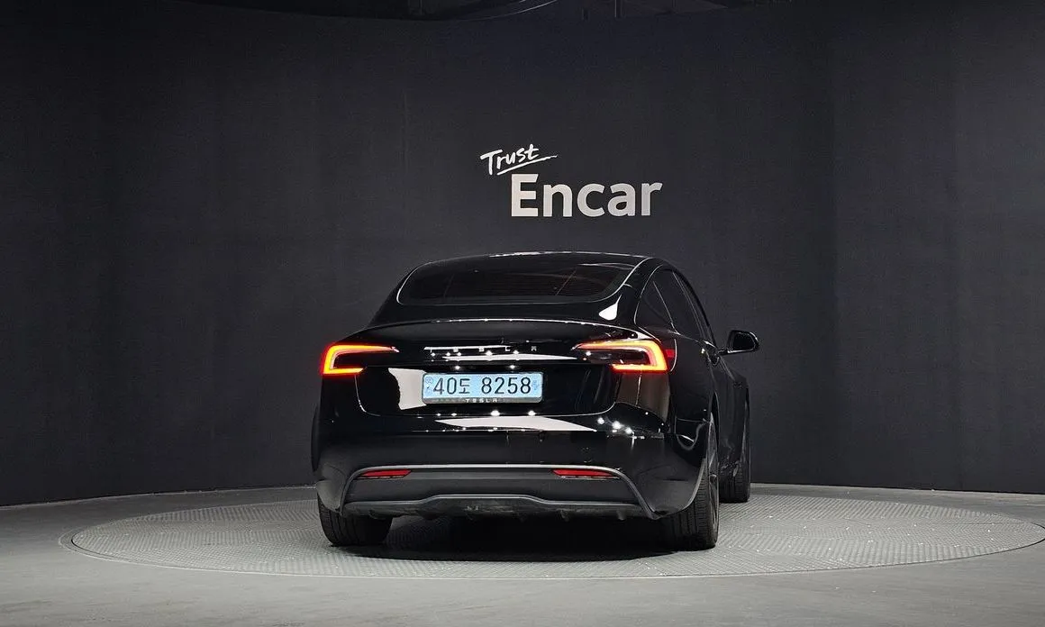 Tesla Model 3 2024 из KR, фото 4