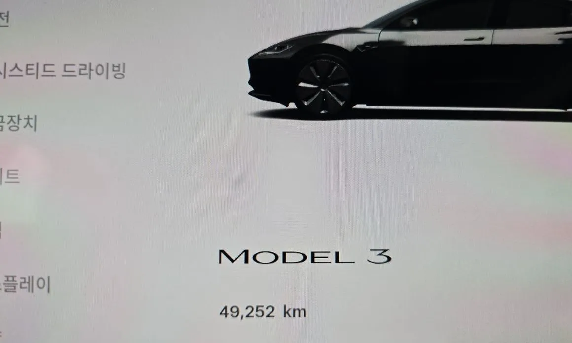 Tesla Model 3 2024 из KR, фото 7