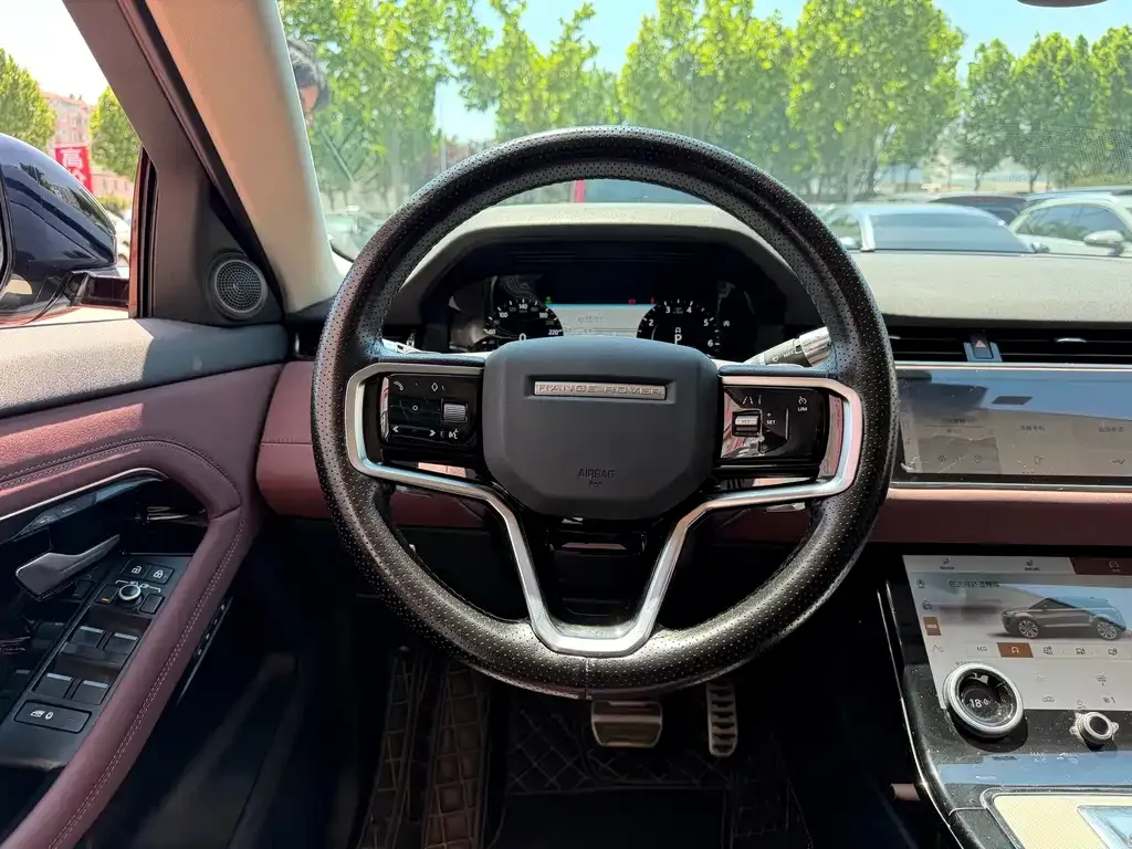 Land Rover Evoque — фото 6