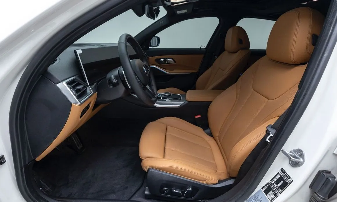 BMW 3-Series 2024 из KR, фото 9