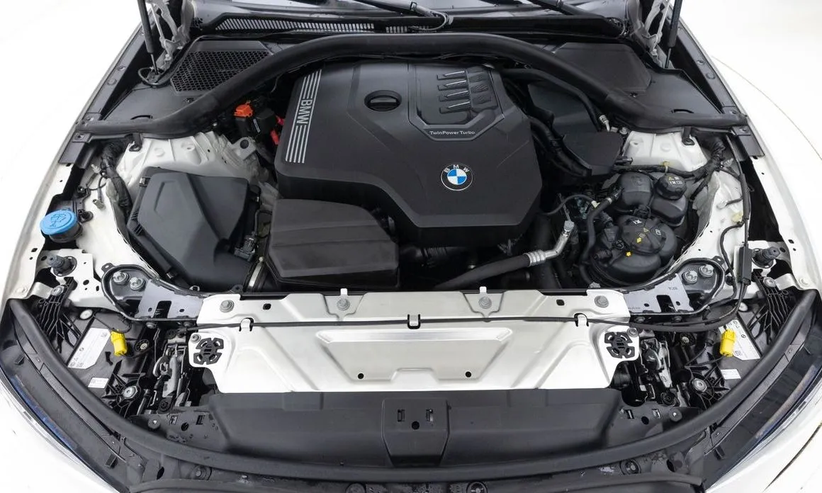 BMW 3-Series 2024 из KR, фото 7