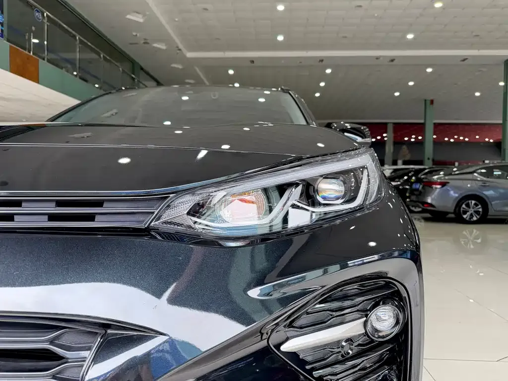 Toyota Wildlander 2024 из CN, фото 7