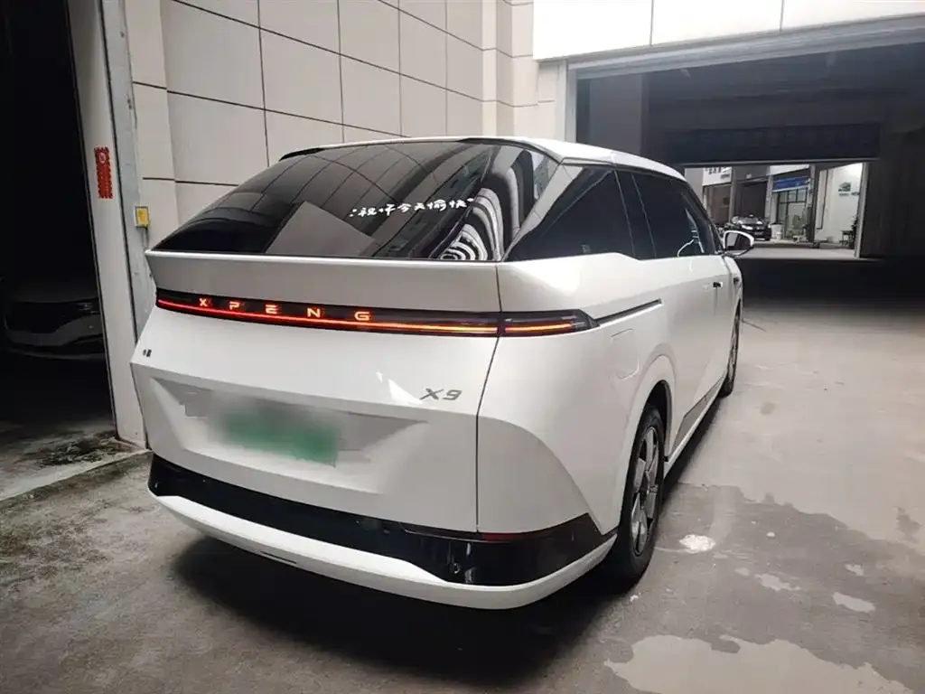 XPeng X9 2025 из CN, фото 6