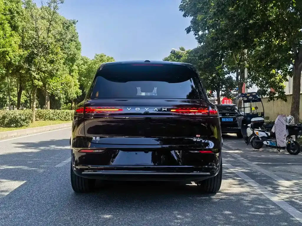 VOYAH Lantu Taishan 2025 из CN, фото 7