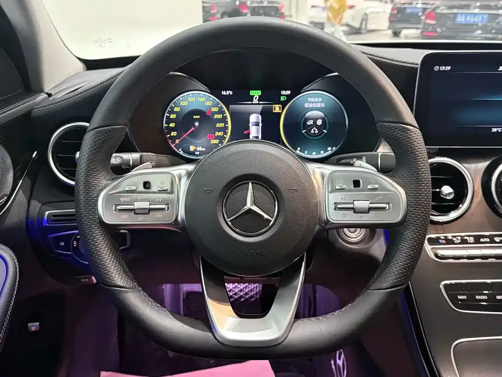 Mercedes-Benz C-Class — фото 10
