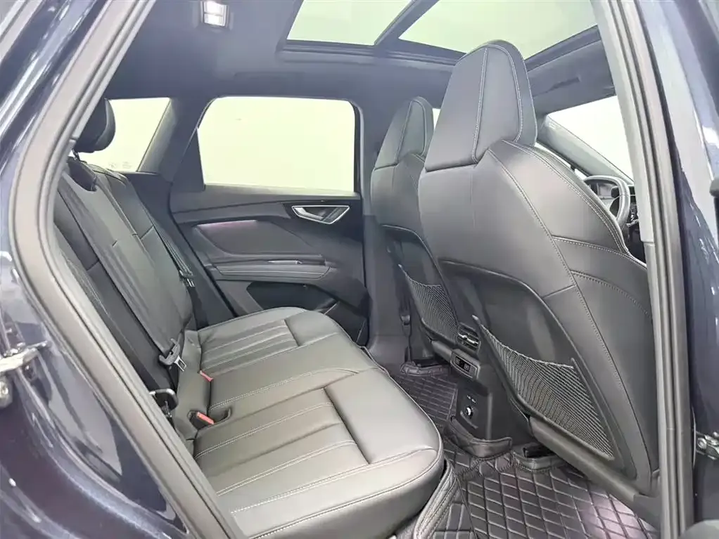 Audi Q4 e-tron 2025 из CN, фото 6