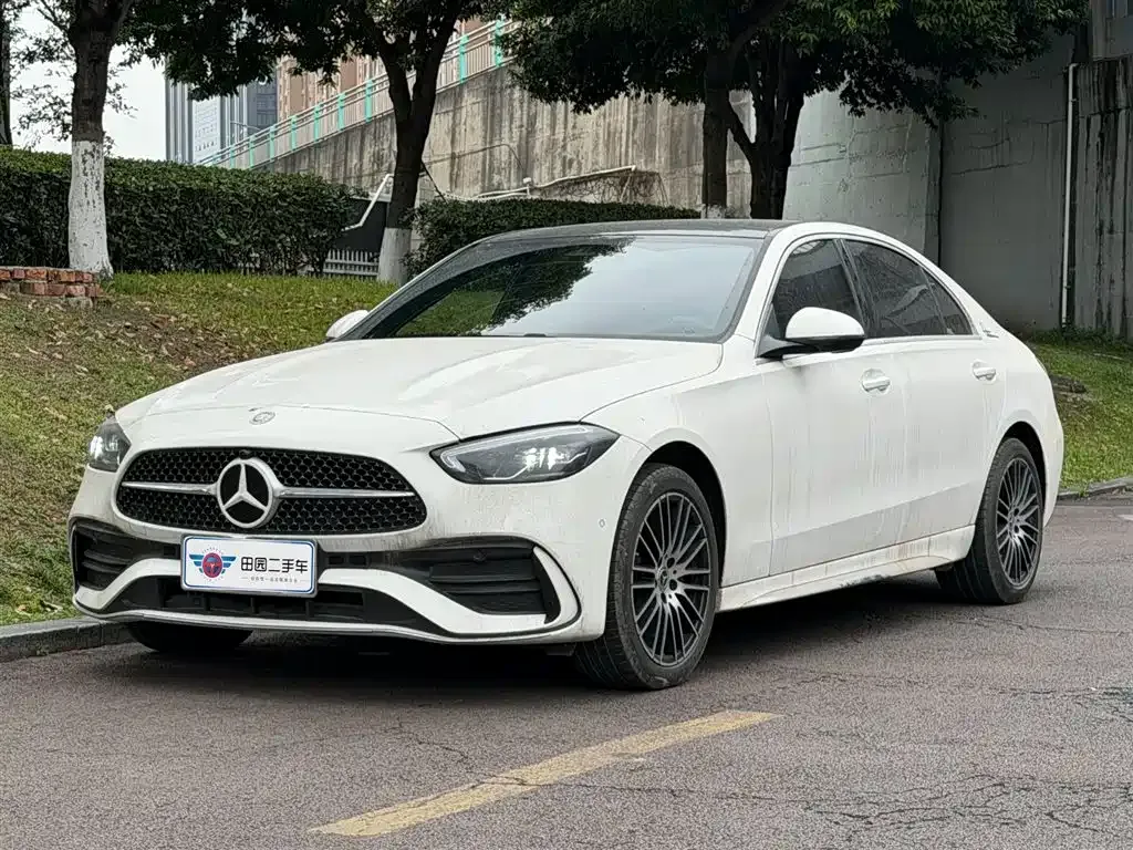 Mercedes-Benz C-Class — фото 1