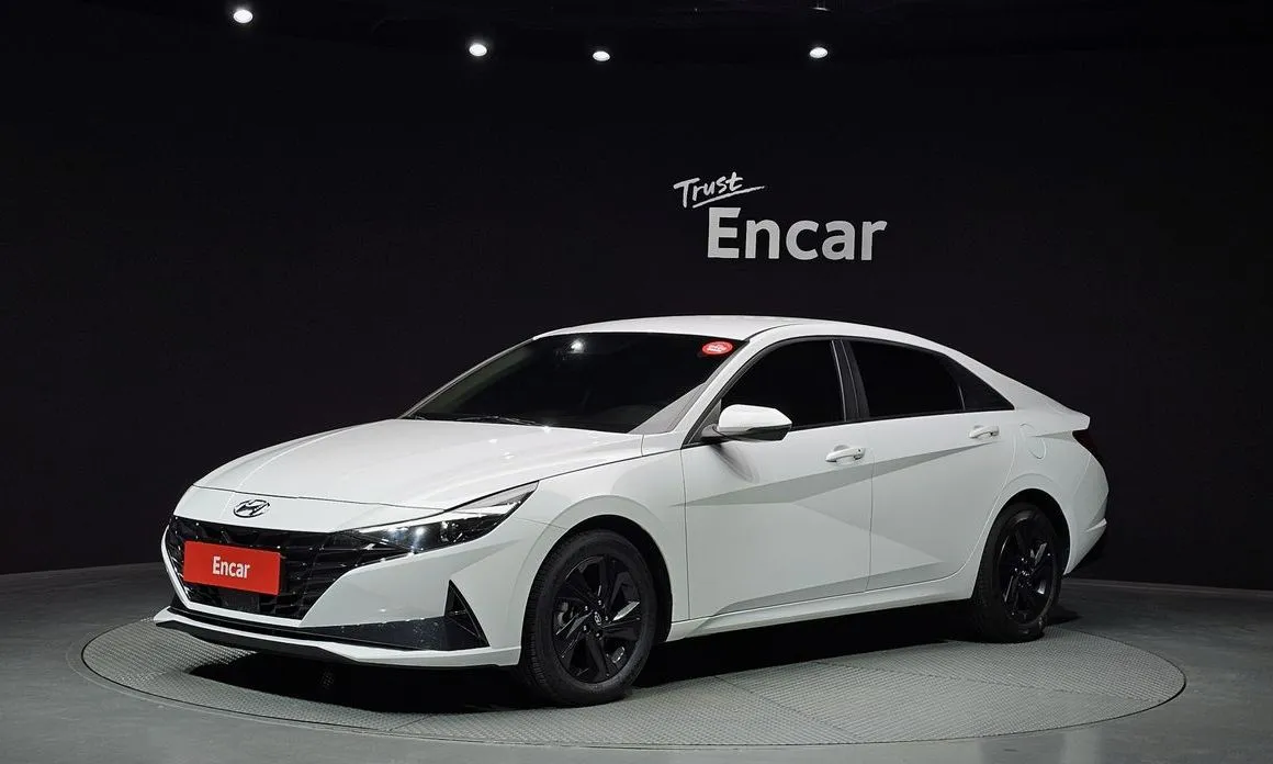 Hyundai AVANTE 2023 из KR, фото 1