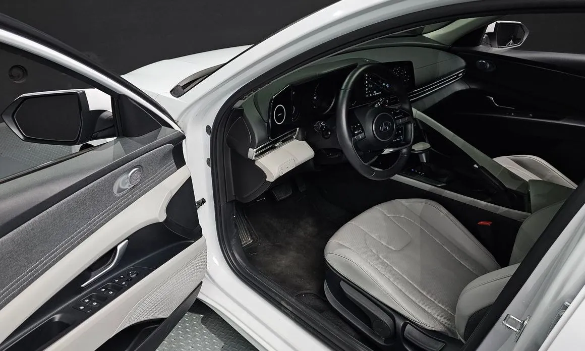 Hyundai AVANTE 2023 из KR, фото 9