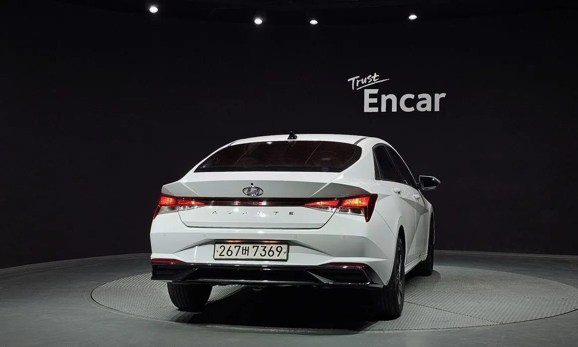 Hyundai AVANTE 2023 из KR, фото 3