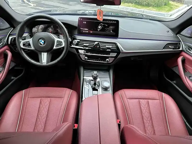 BMW 5 Series — фото 2