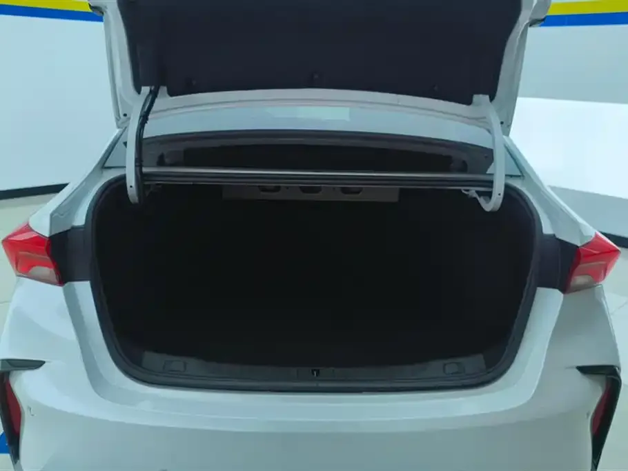 Buick Verano 2024 из CN, фото 7