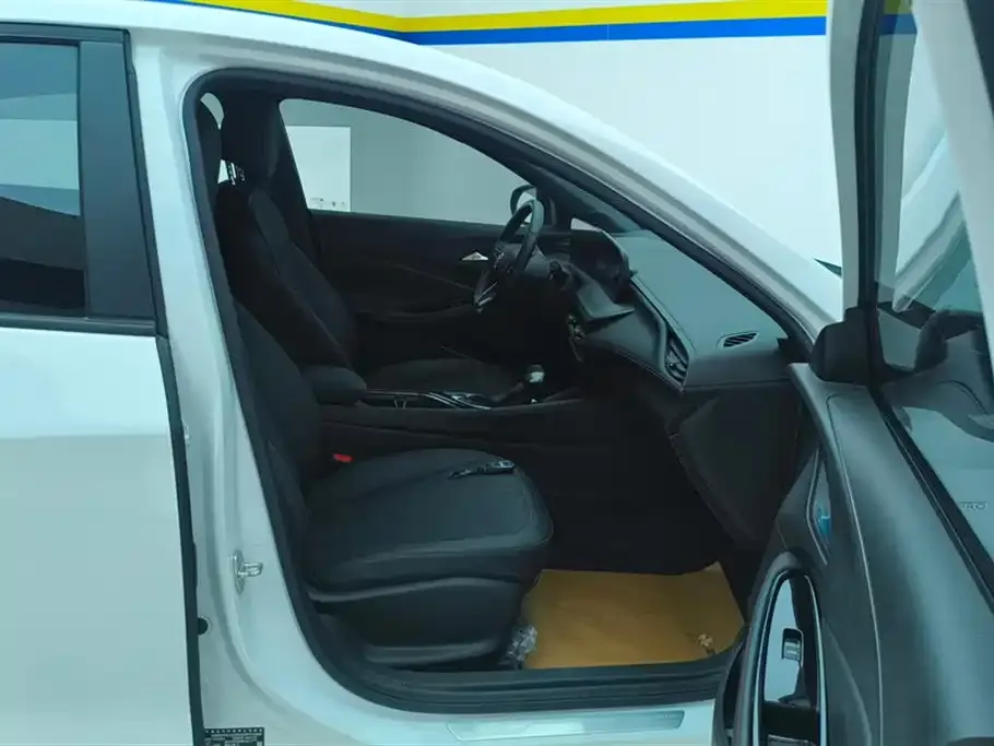 Buick Verano 2024 из CN, фото 3