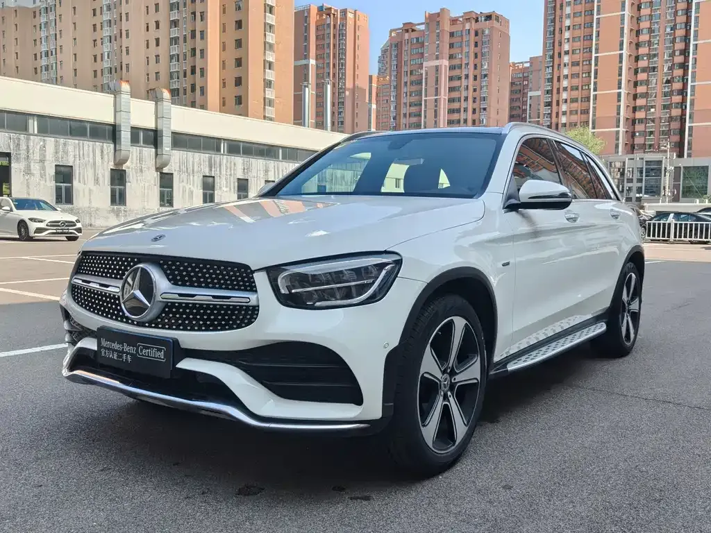 Mercedes-Benz GLC — фото 1