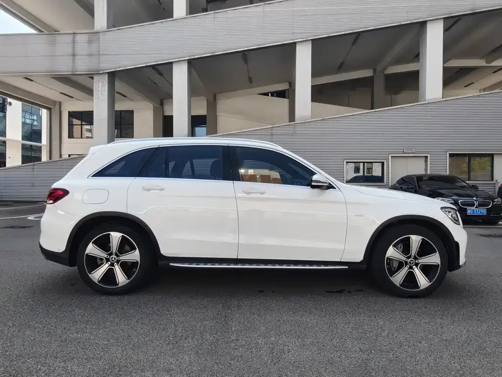 Mercedes-Benz GLC — фото 9