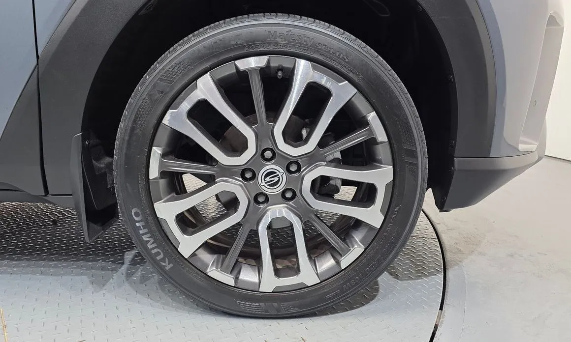 KG Mobility (Ssangyong) Torres — фото 6