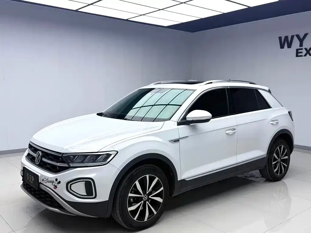 Volkswagen T-Roc — фото 1