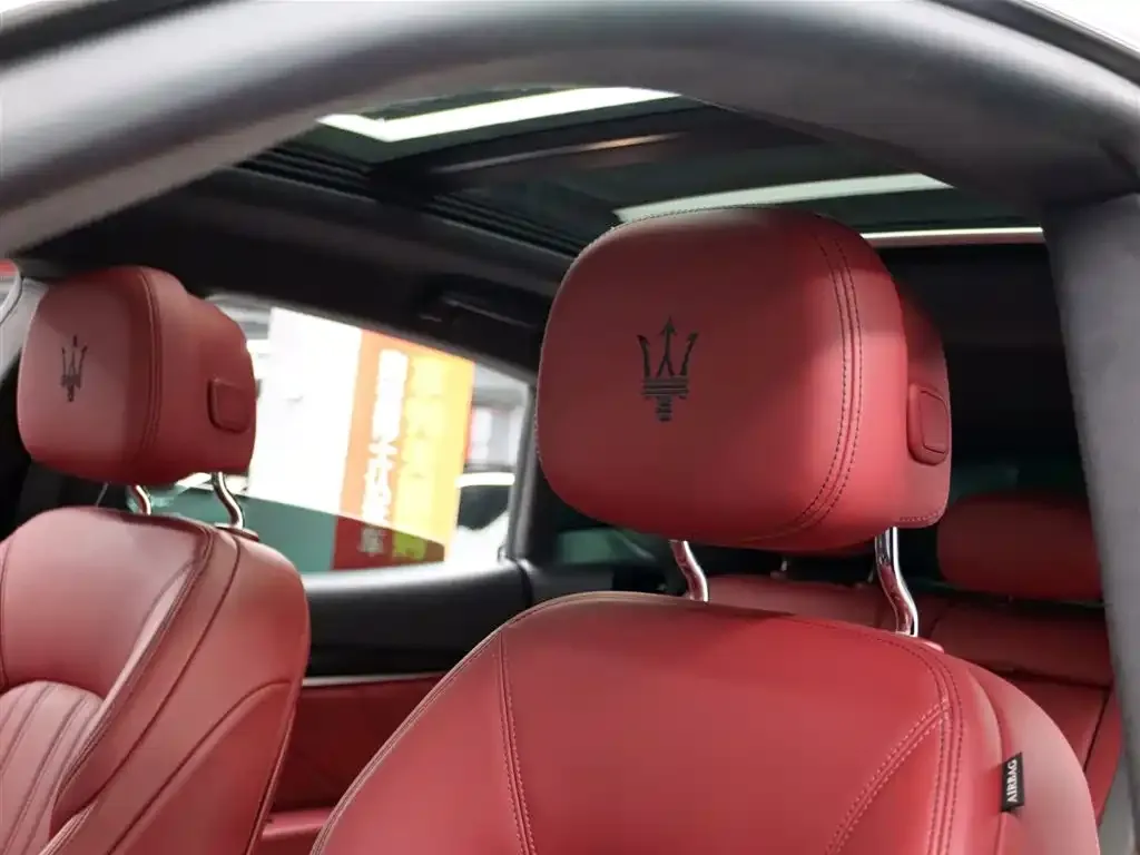 Maserati Levante — фото 2