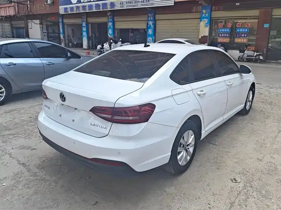 Volkswagen Lavida 2023 из CN, фото 7