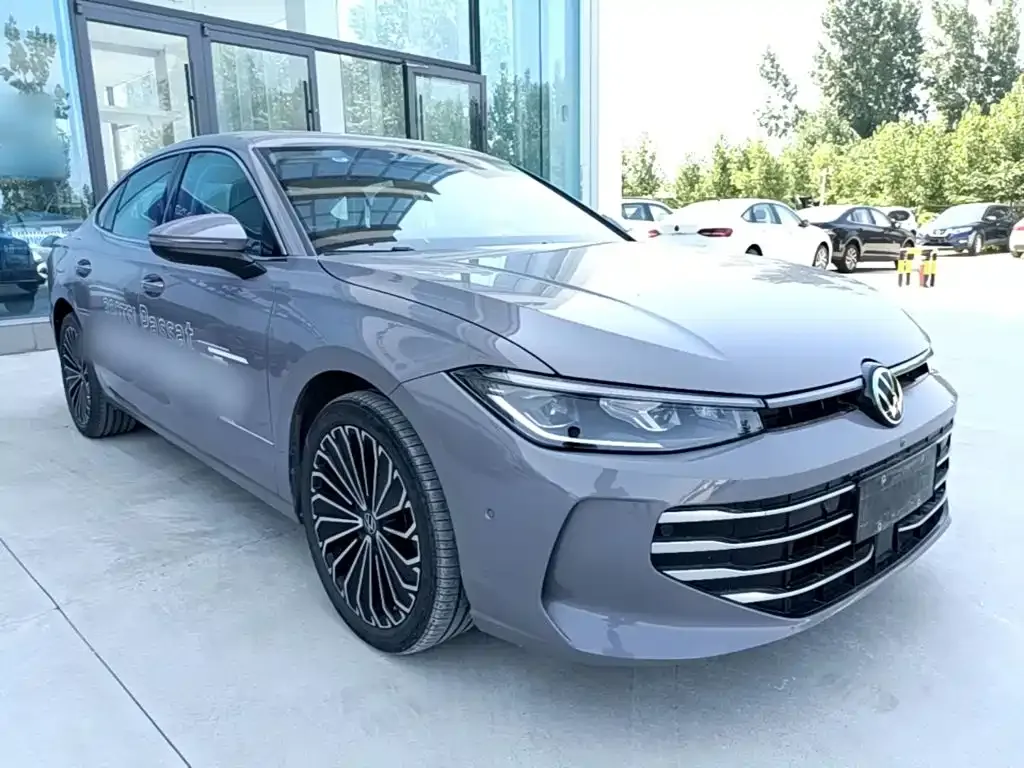 Volkswagen Passat — фото 8