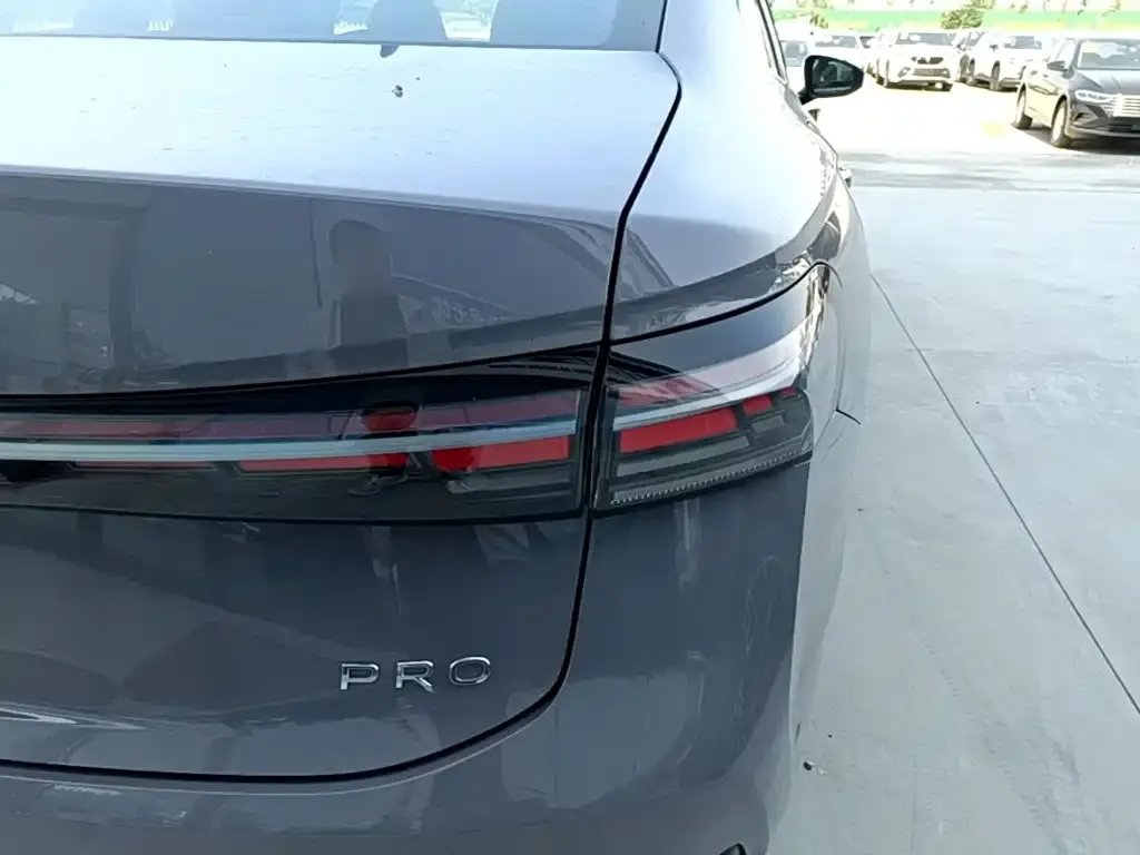Volkswagen Passat — фото 2