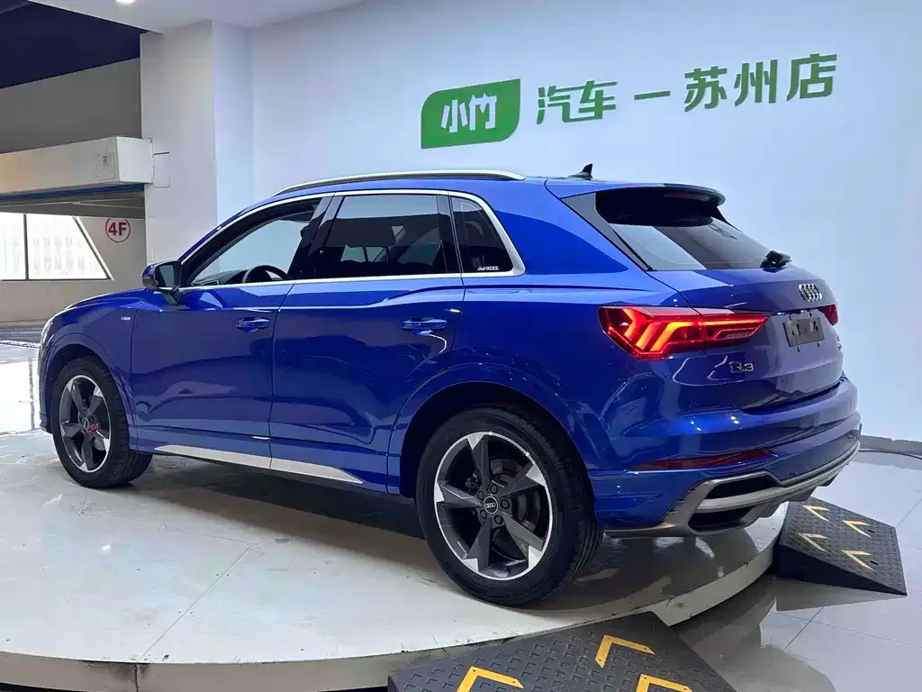 Audi Q3 — фото 3