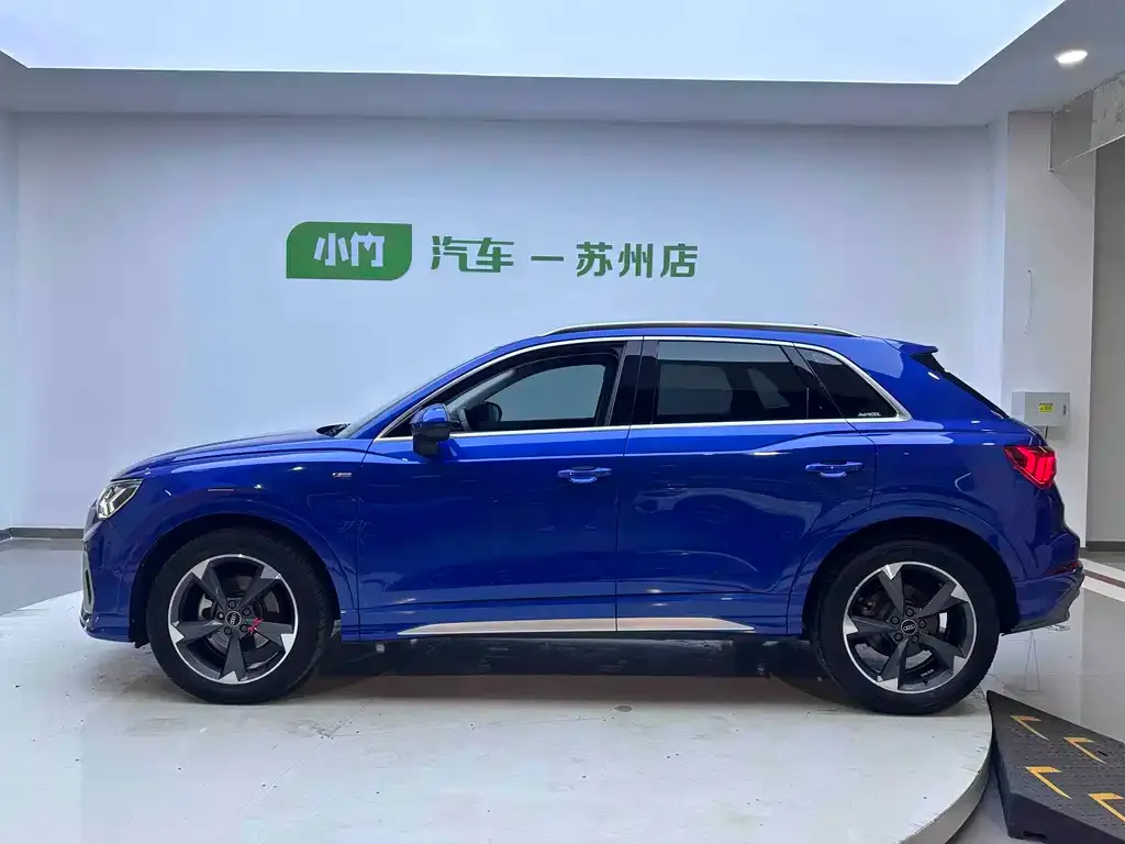 Audi Q3 — фото 8