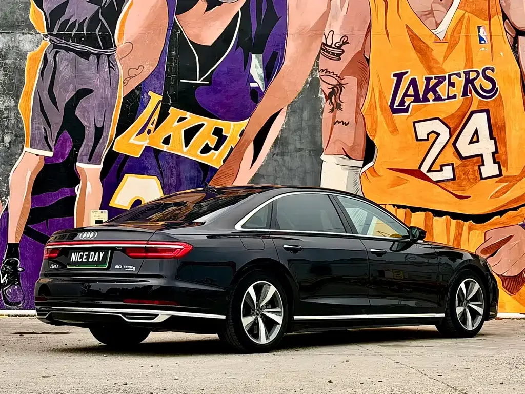 Audi A8 New Energy 2022 из CN, фото 10