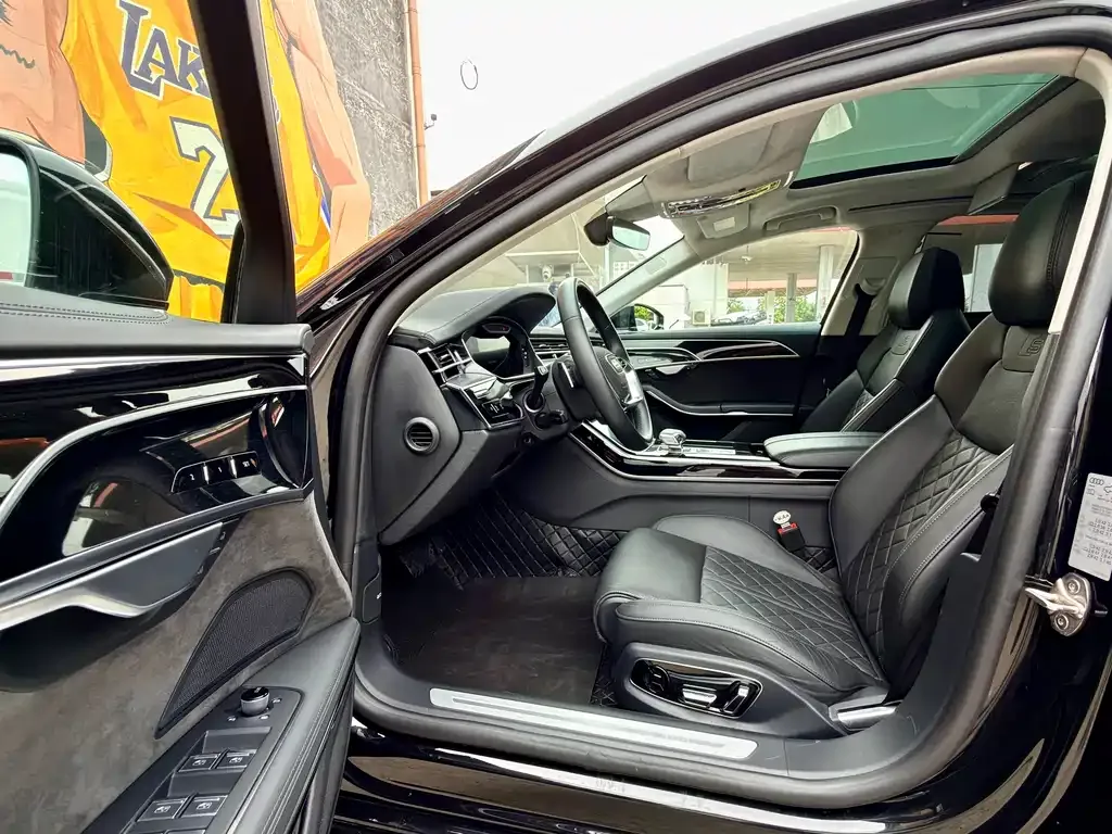 Audi A8 New Energy 2022 из CN, фото 5