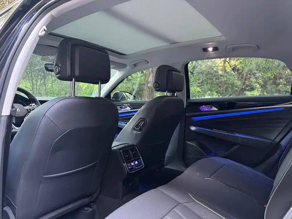 Volkswagen Passat — фото 2