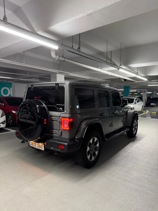 Jeep Wrangler 2021 из KR, фото 8