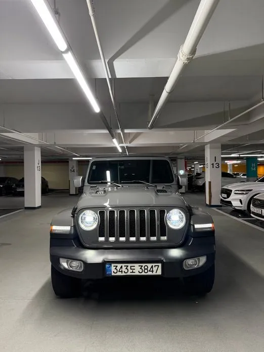 Jeep Wrangler 2021 из KR, фото 10