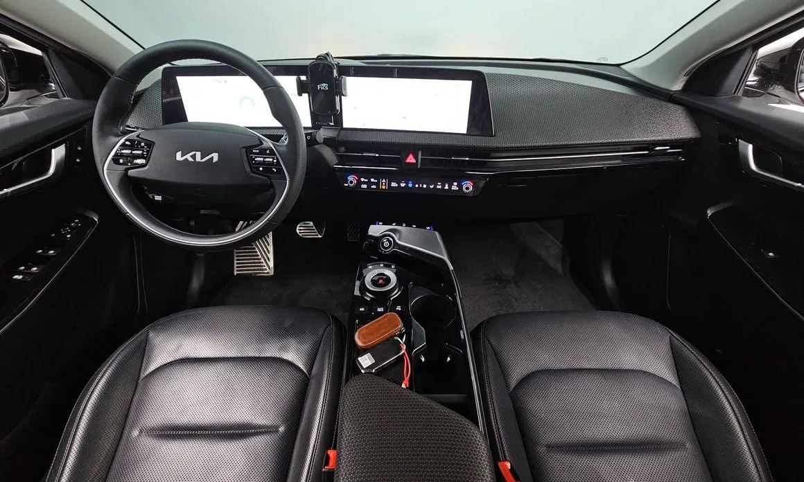 Kia EV6 2023 из KR, фото 6
