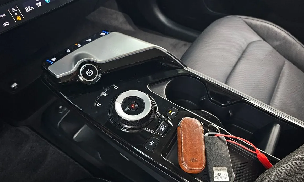 Kia EV6 2023 из KR, фото 3