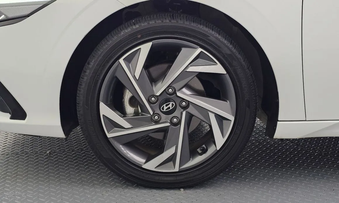 Hyundai AVANTE — фото 6