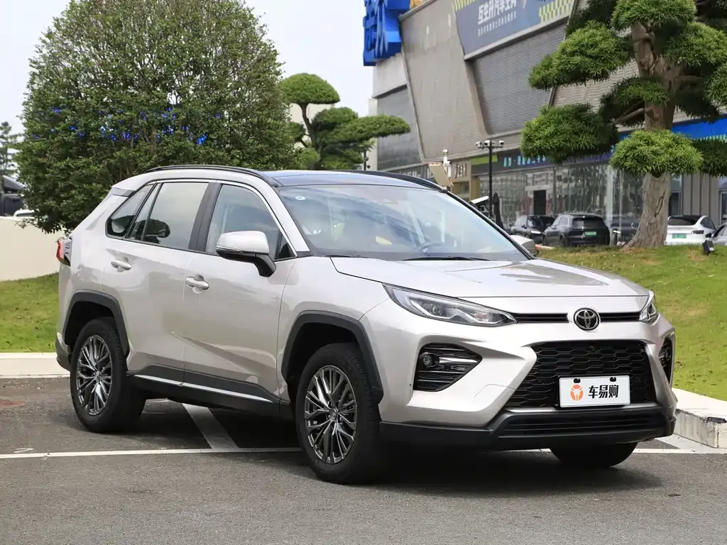 Toyota Wildlander — фото 10
