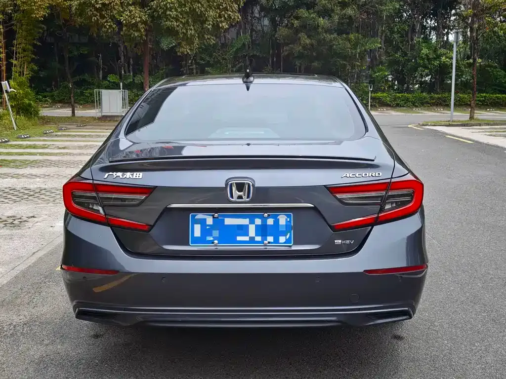 Honda Accord — фото 6