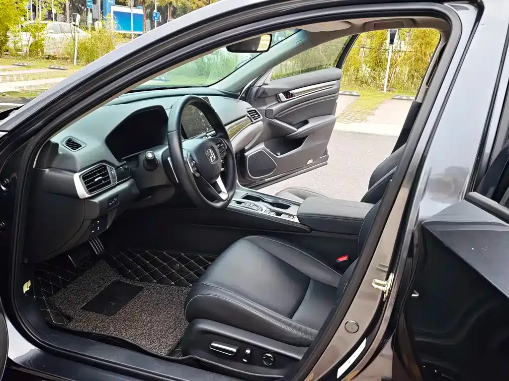 Honda Accord — фото 3