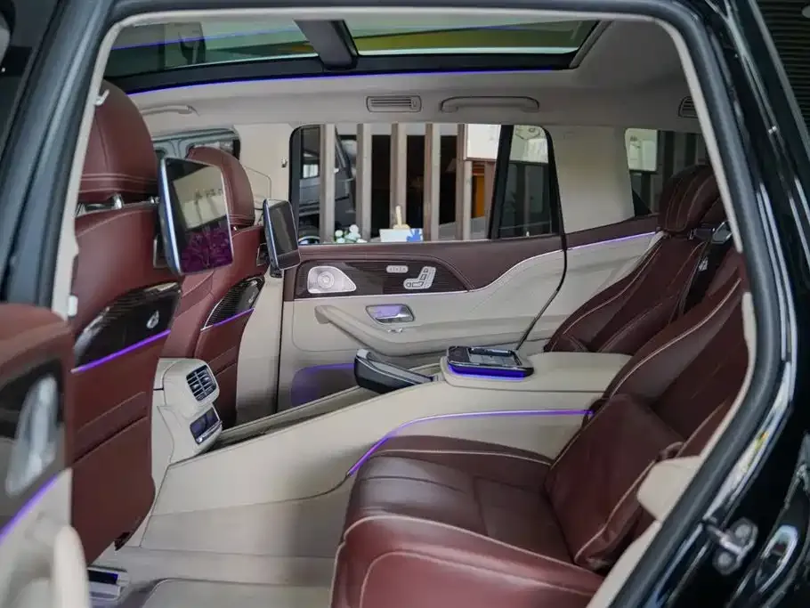 Mercedes-Benz GLS — фото 6