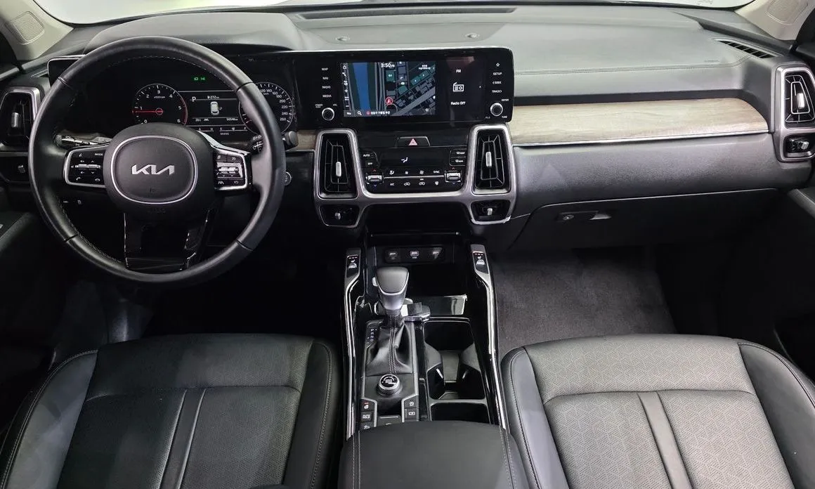 Kia Sorento — фото 10