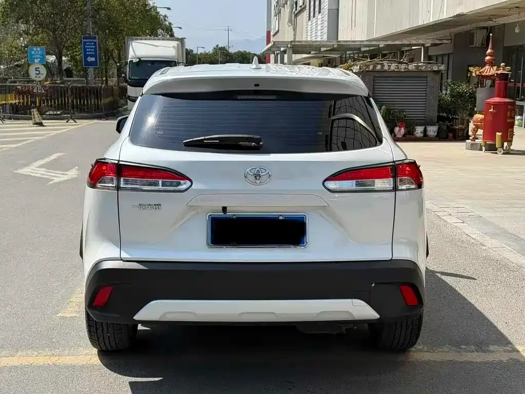 Toyota Corolla Cross 2025 из CN, фото 8