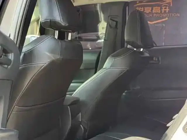 Toyota Corolla Cross 2025 из CN, фото 2